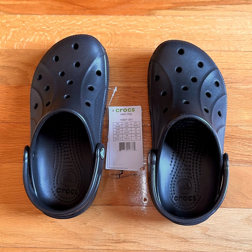 Black CROCS Clogs